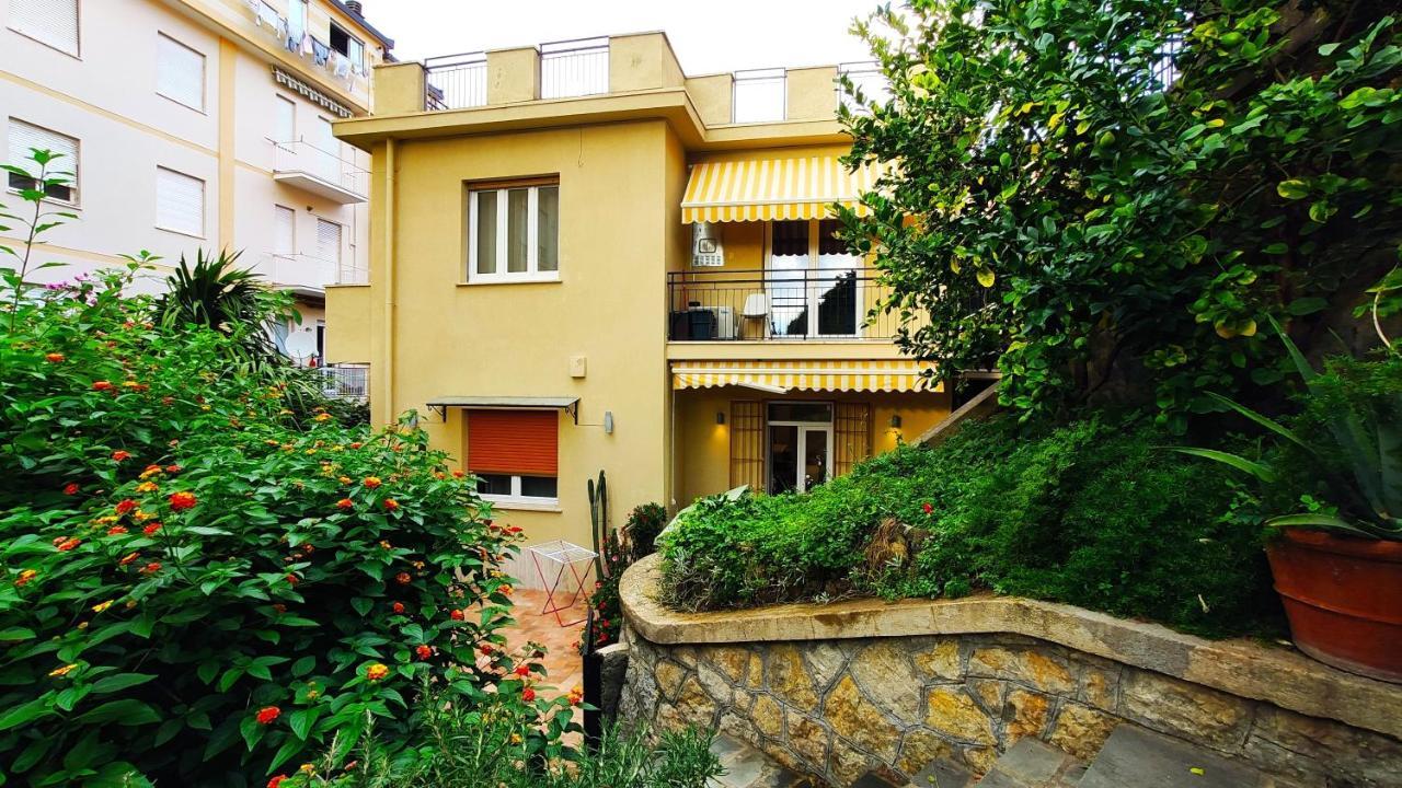 Residence Mare Azzurro Lerici Bagian luar foto